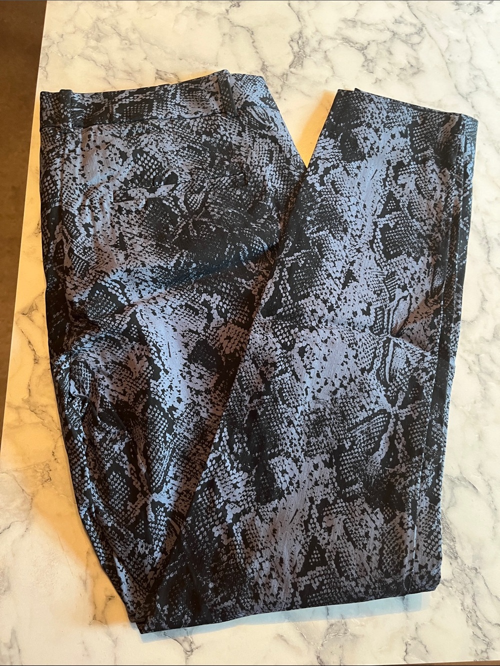 The Limited Size 6 Black & Gray Snake Print Leggings - Bundle for Free Shipping